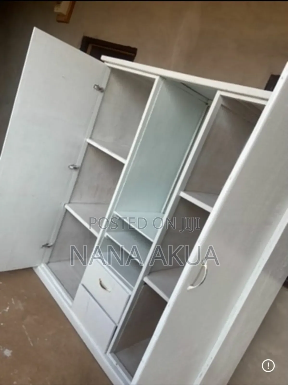 3 in 1 Wardrobe With Mirror