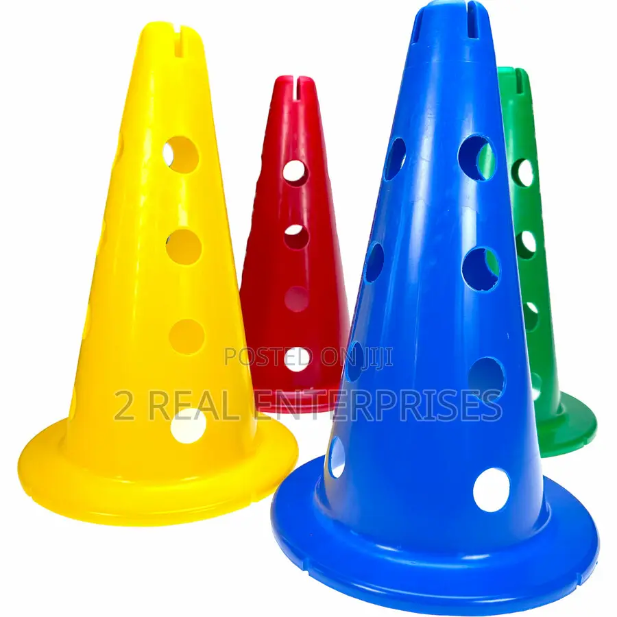 Multi-Functional Football Training Cones With for Obstacle Courses 5pc