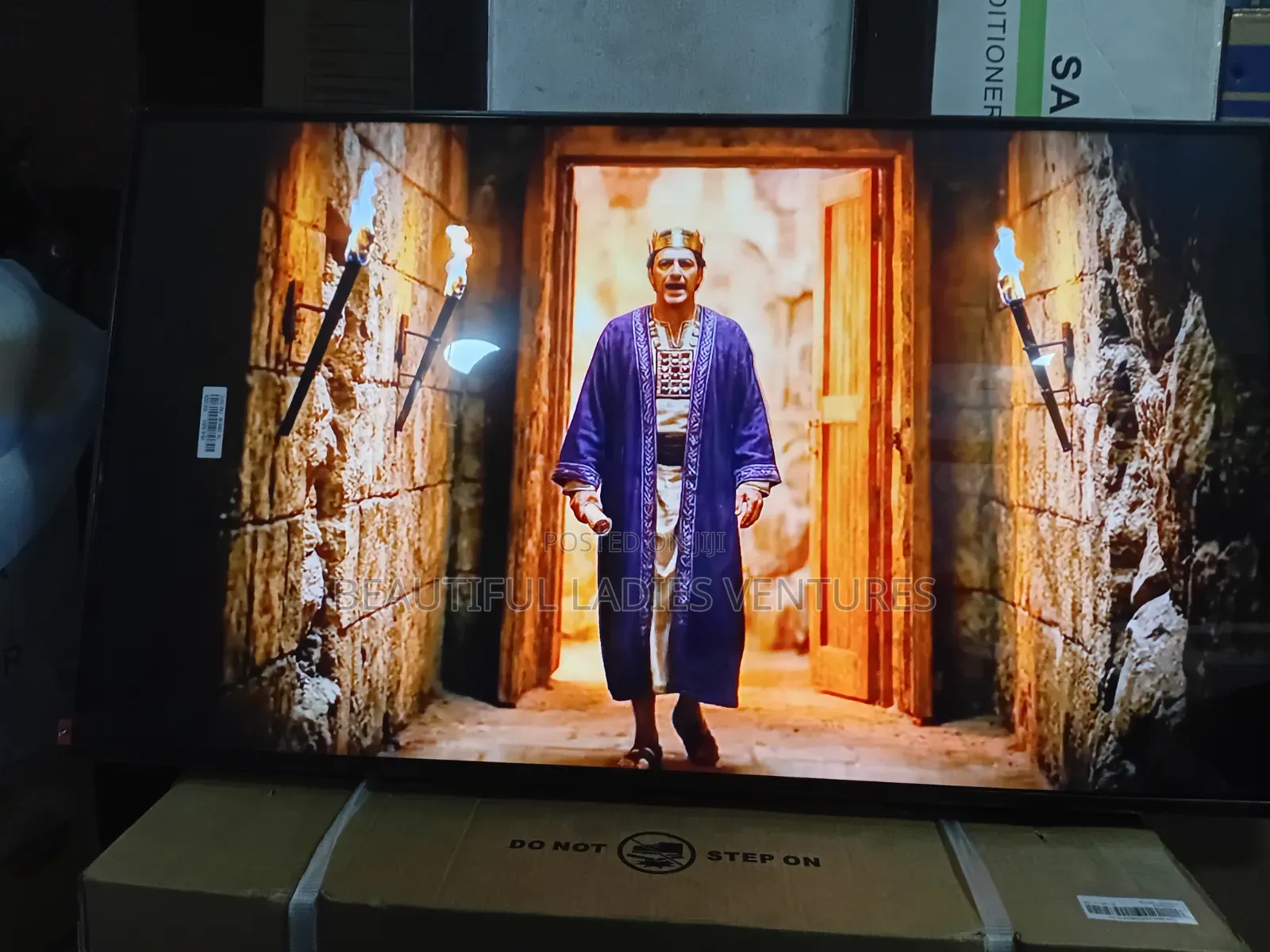 Samsung 43” Uhd Smart Tv With Sharp Colorful Display