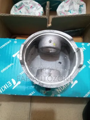 Original Teikin Td42 Engine Pistons Set