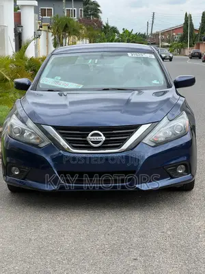 Nissan Altima 2.5 S 2018 Blue