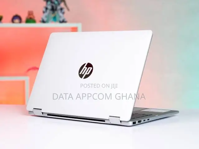 New Laptop HP OmniBook 5 Flip 8GB Intel Core 5 SSD 512GB