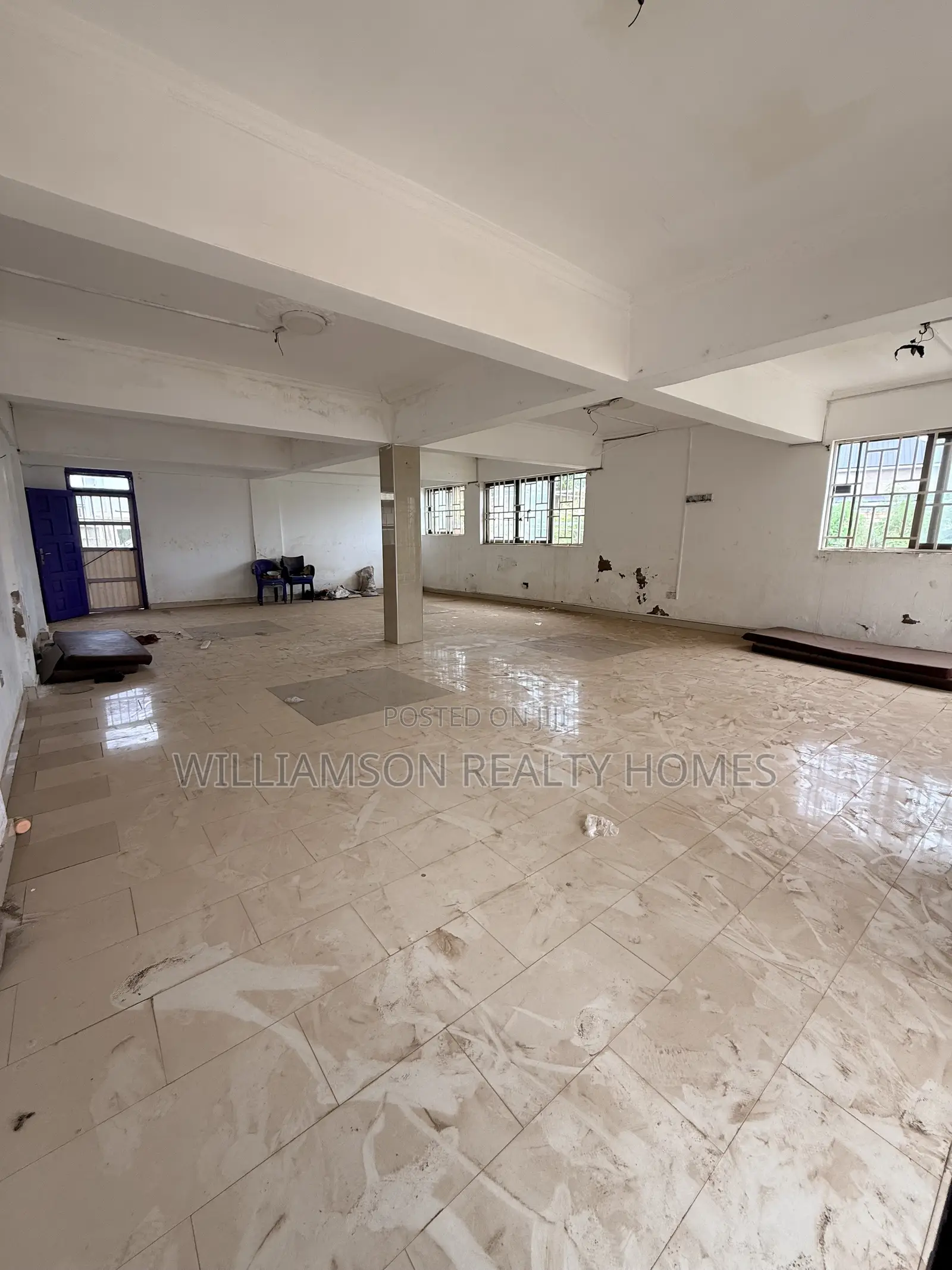 Double Road Side Shop/Store/Warehouse/Office Space 4rent, Spintex