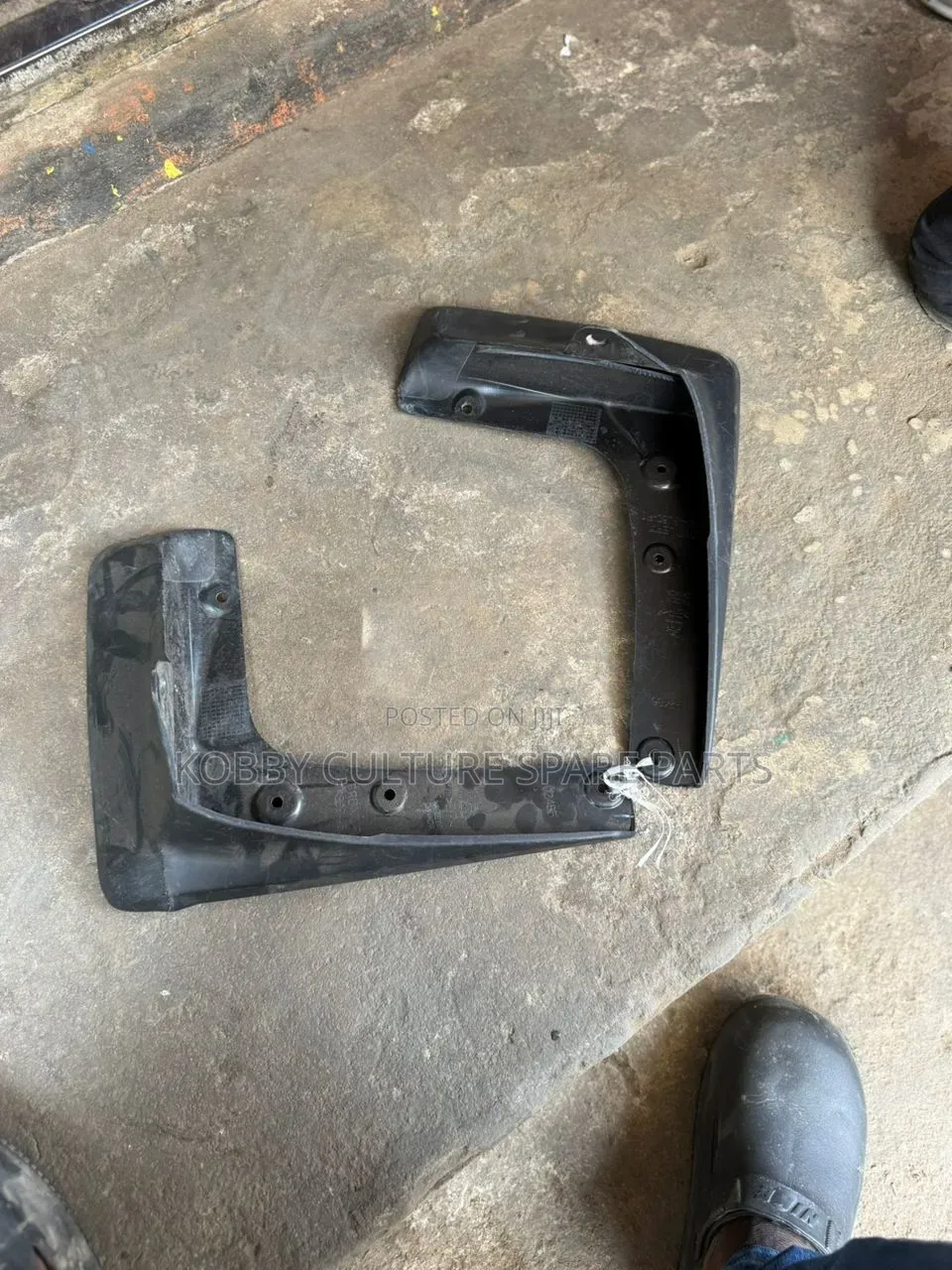 Original Toyota Highlander 2019-2024 Mudguard Available for All Cars