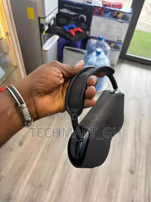 Pre- Owned Airpods Max 2nd Gen Available as Seen