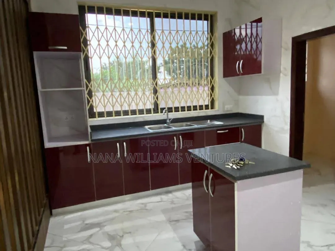 2bdrm Apartment in Leakside Haatso, Ga East Municipal for rent