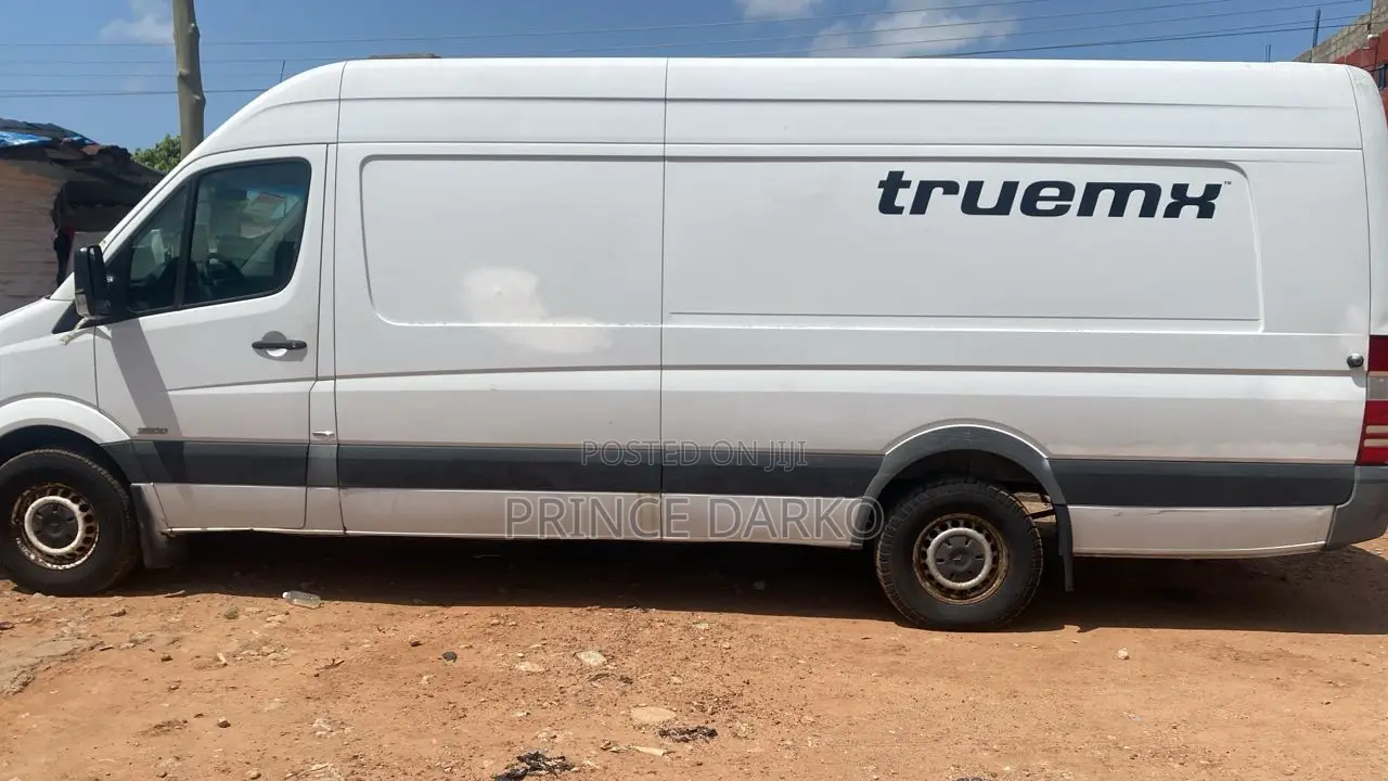 Mercedes-Benz Sprinter 2012 White