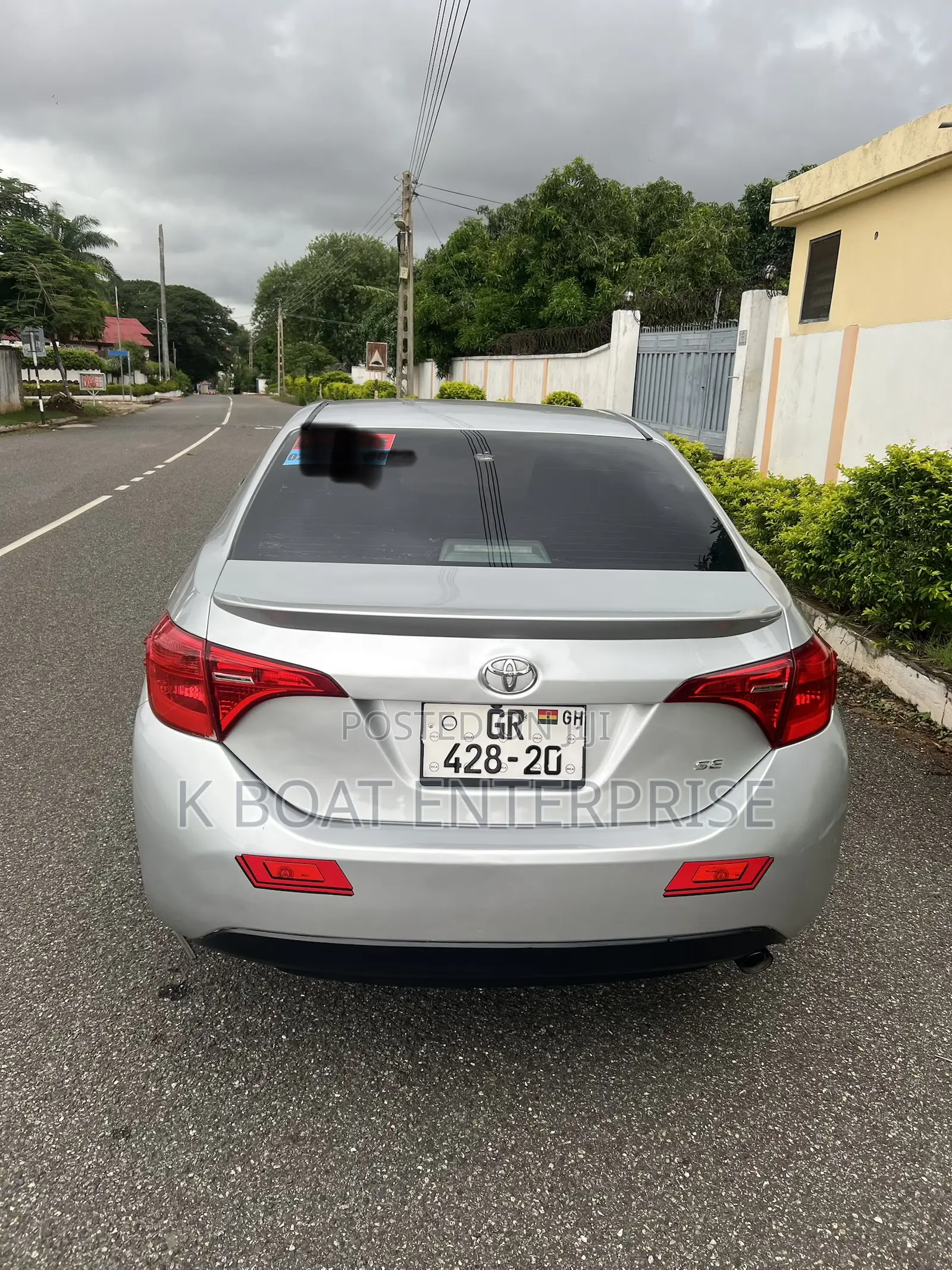 Toyota Corolla SE (1.8L 4cyl 6M) 2018 Silver