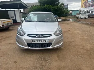 Hyundai Accent 2013 Silver