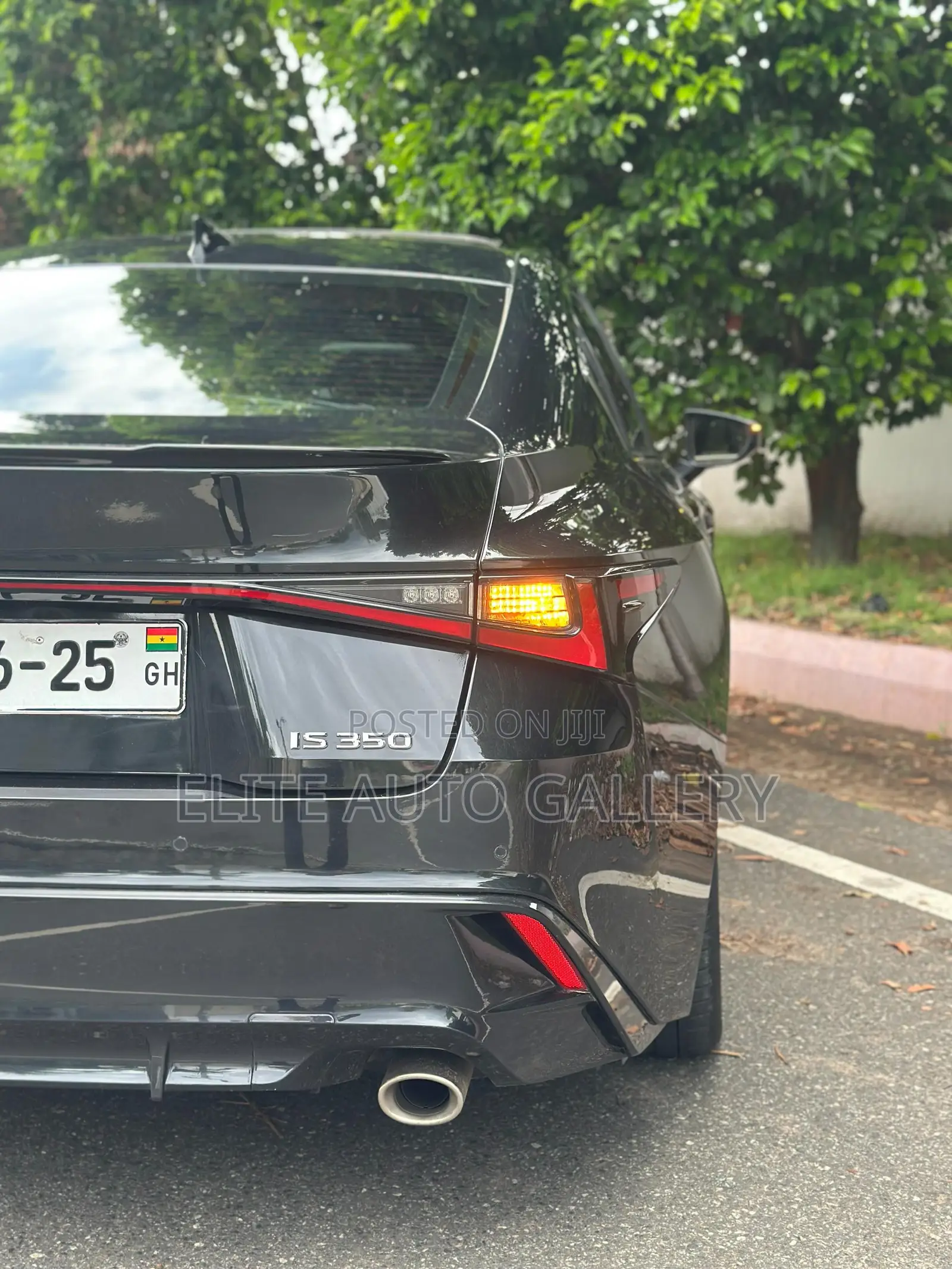 Lexus IS 2022 Black