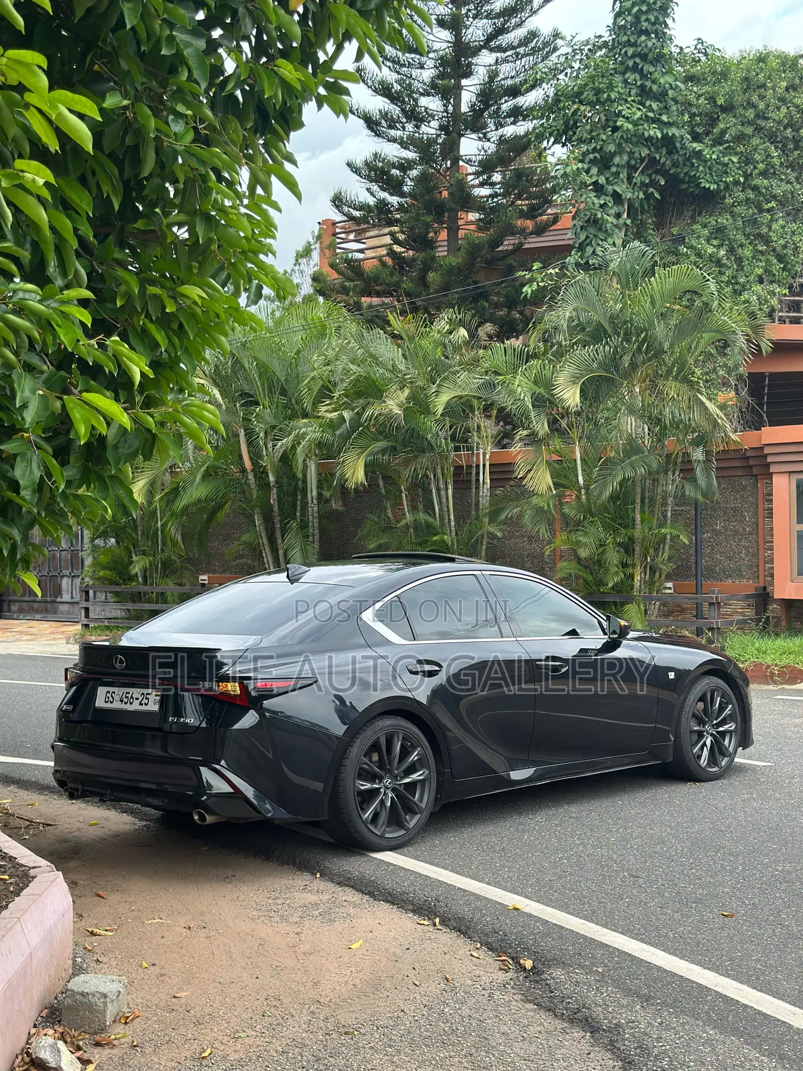 Lexus IS 2022 Black