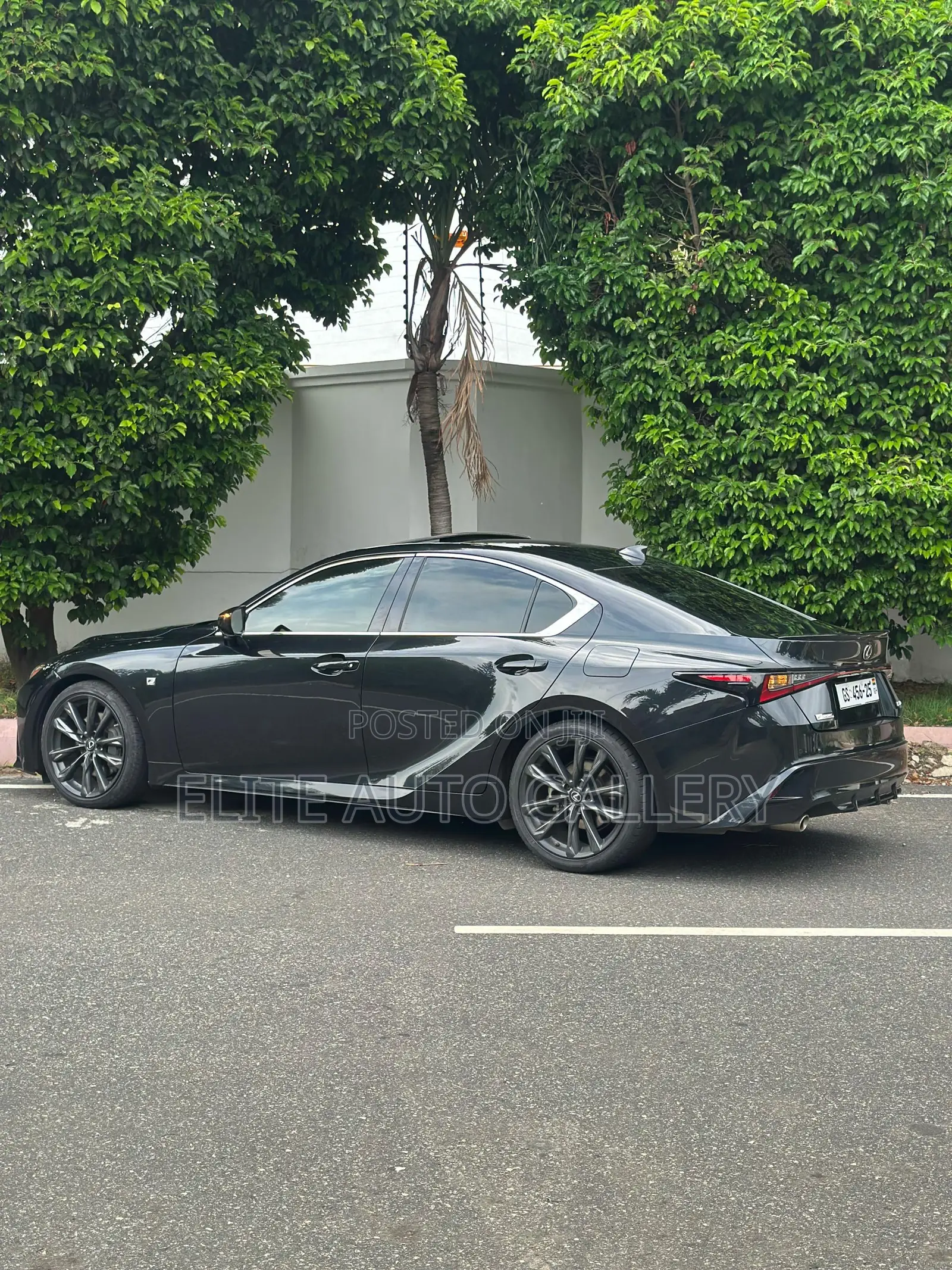 Lexus IS 2022 Black
