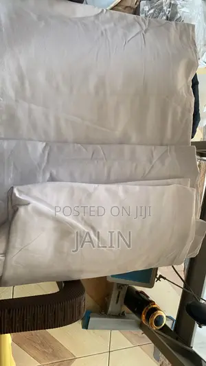 White Bedsheets 100% Cotton.