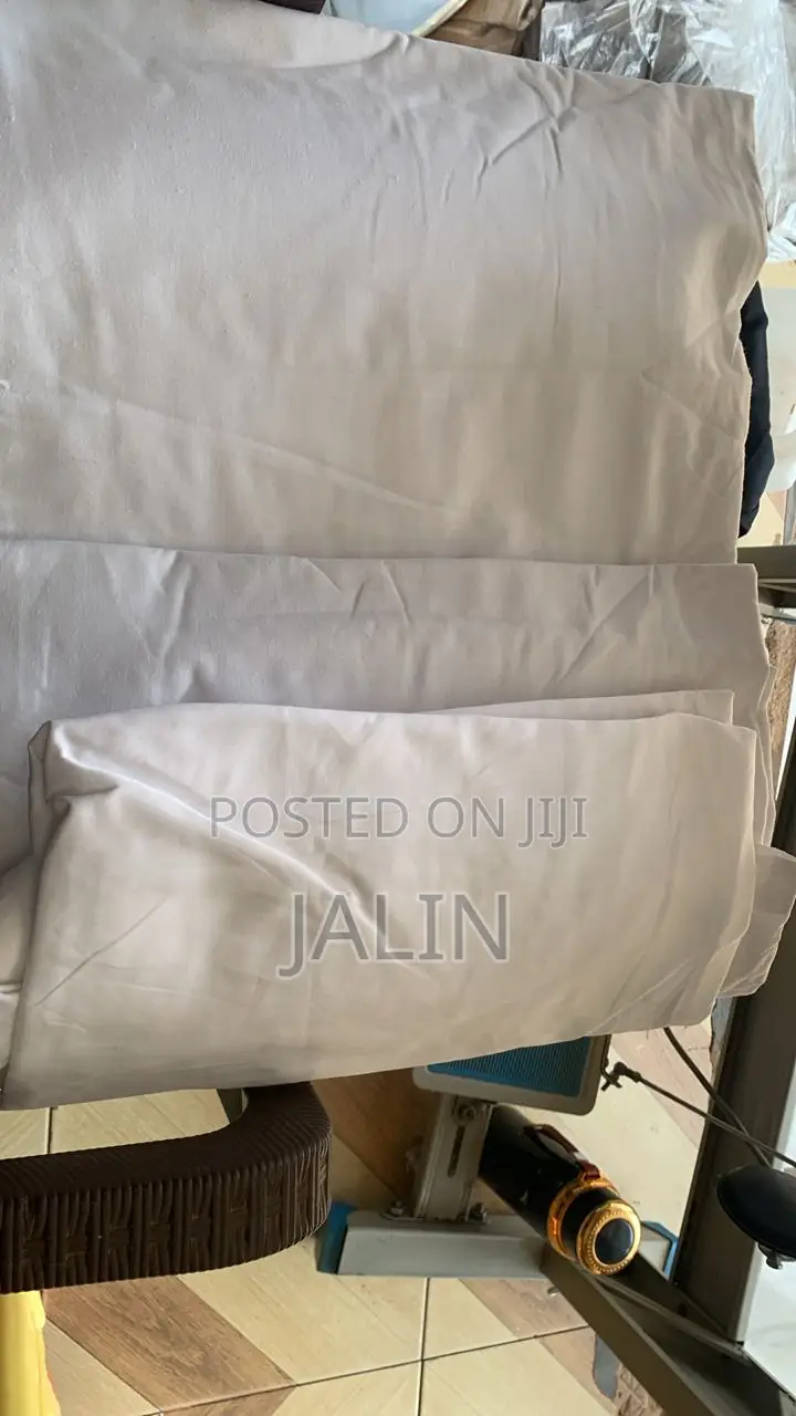 White Bedsheets 100% Cotton.