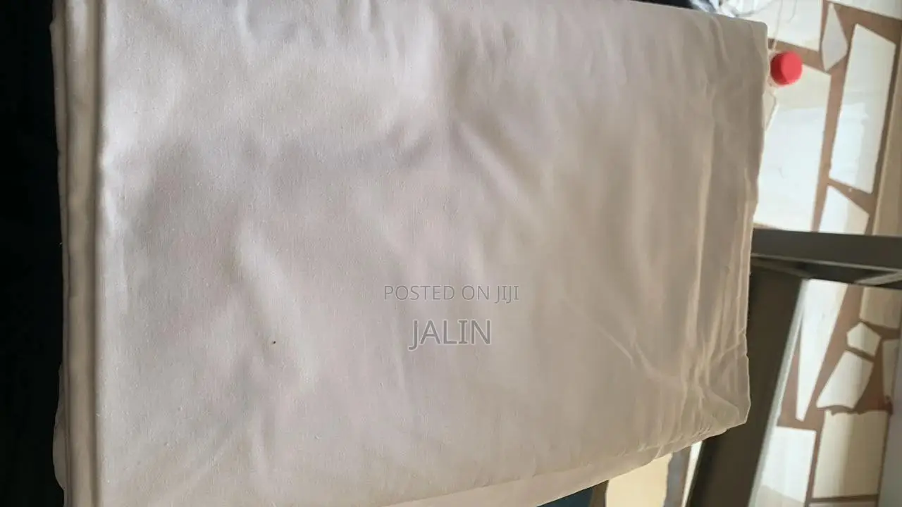 White Bedsheets 100% Cotton.