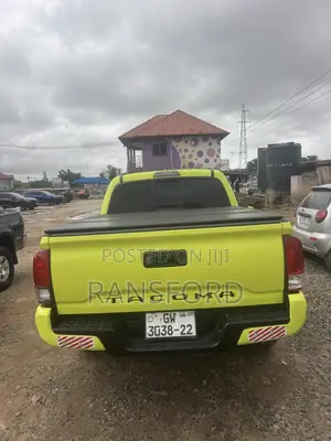 Toyota Tacoma Limited 2018 Yellow
