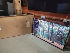 Samsung 43" Crystal Uhd Tv (Cu6900) 