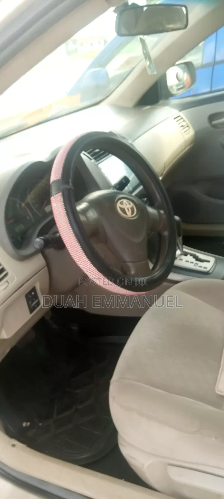 Toyota Corolla LE 4dr Sedan (1.8L 4cyl 4A) 2010 Gold