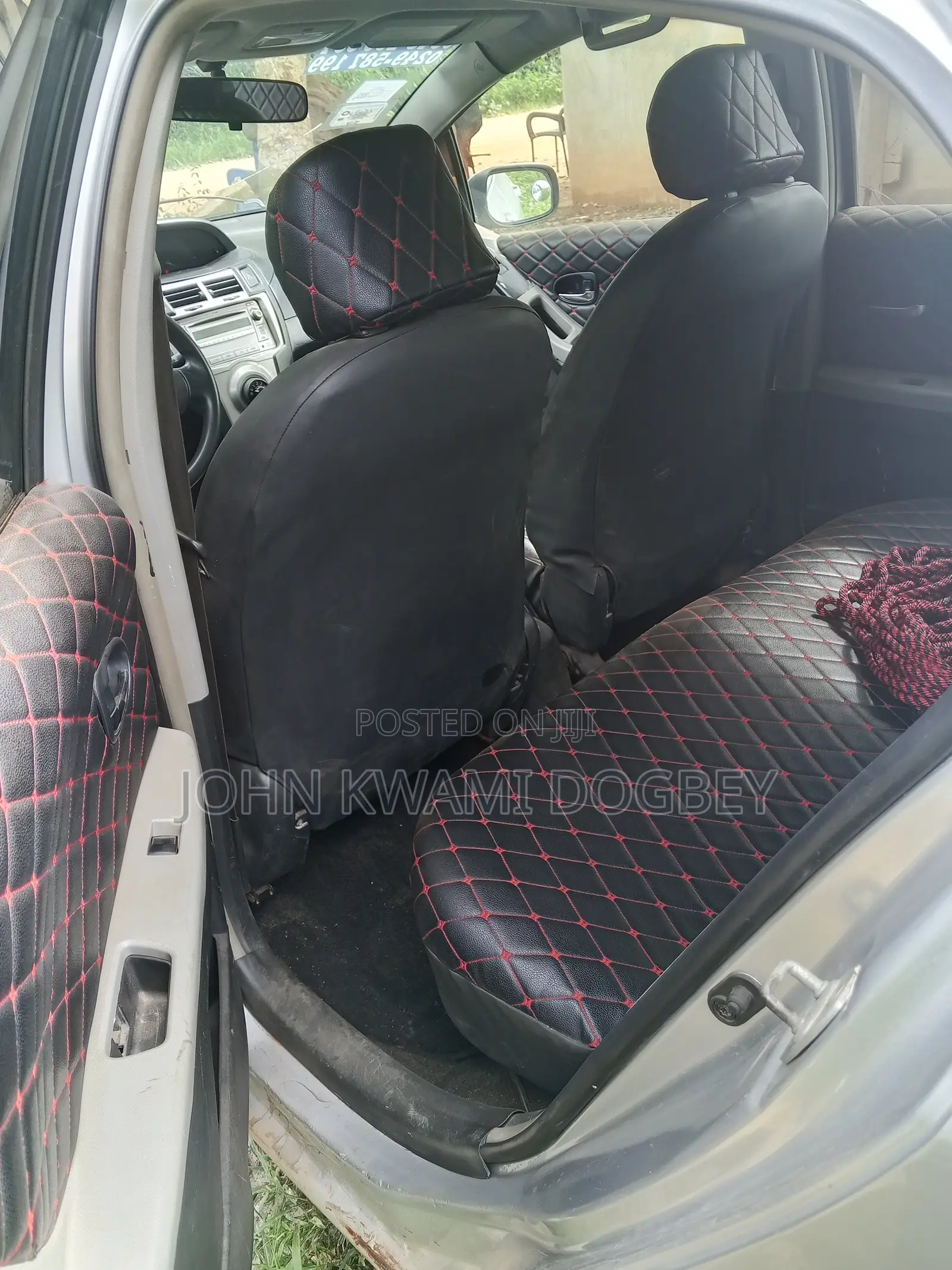 Toyota Vitz 1.0 FWD 3dr 2010 Silver