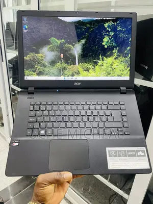 Laptop Acer Aspire ES 4GB AMD HDD 500GB
