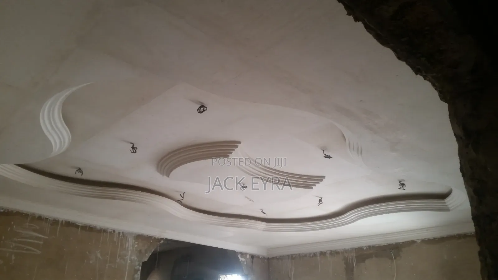 Pop Ceiling Graffiato and Painting Decor