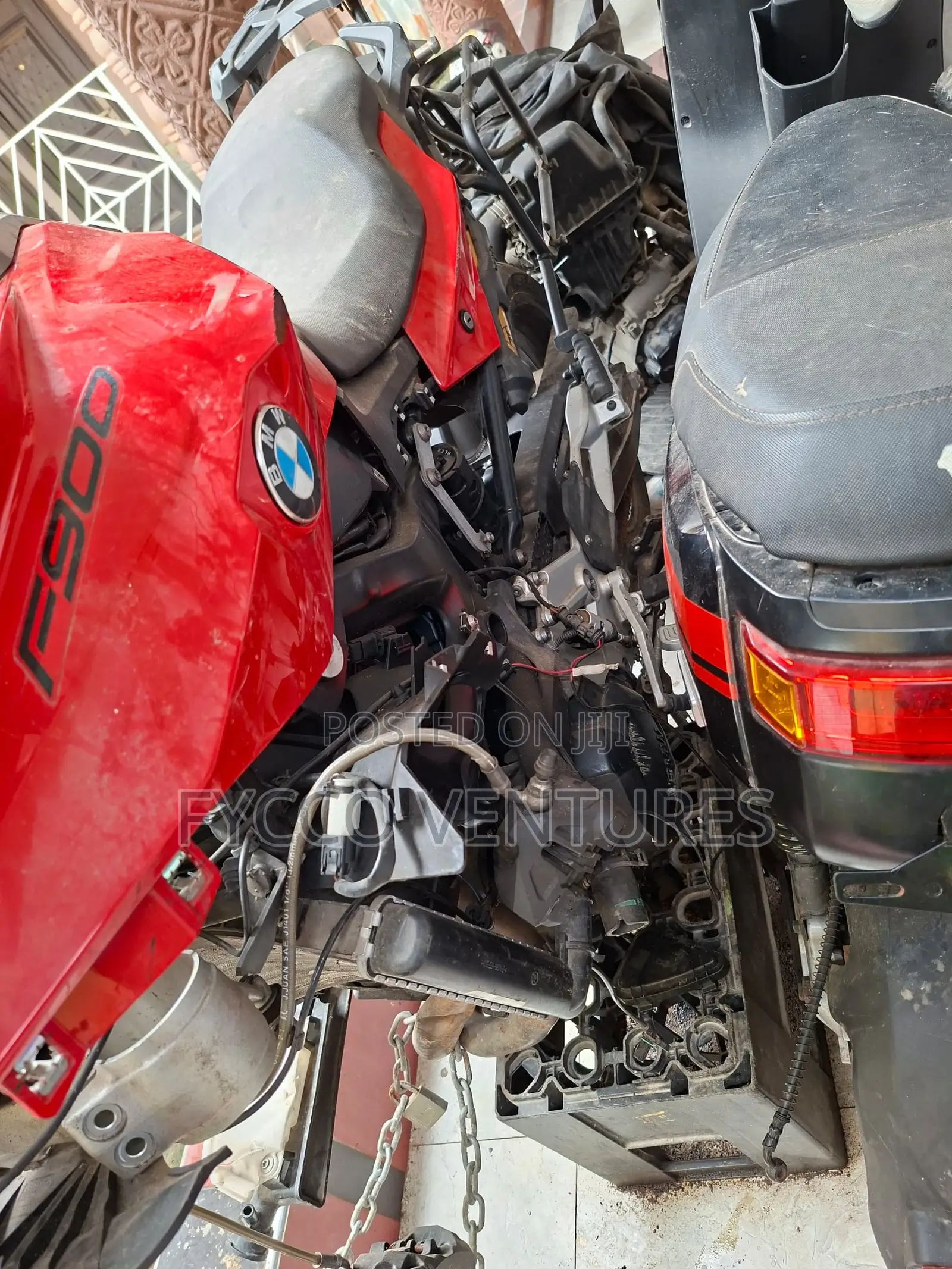 BMW 2020 Red