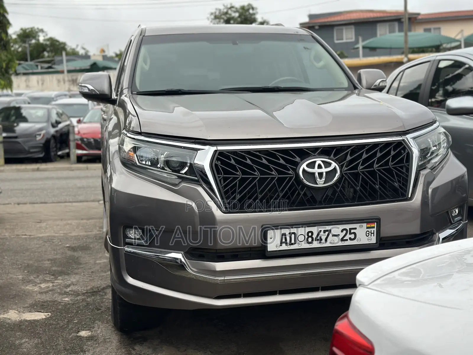 Toyota Land Cruiser Prado 2017 Gray