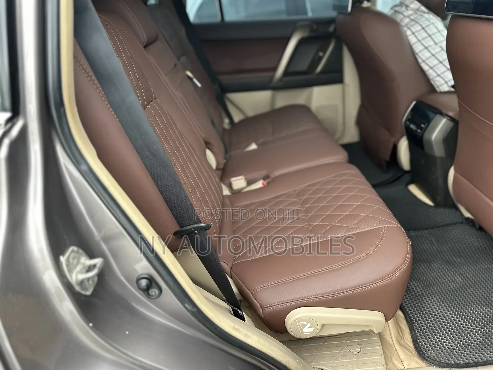 Toyota Land Cruiser Prado 2017 Gray