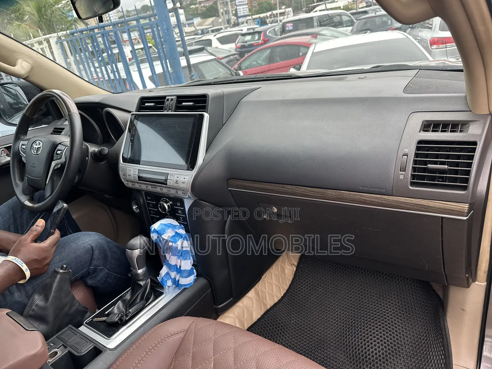 Toyota Land Cruiser Prado 2017 Gray