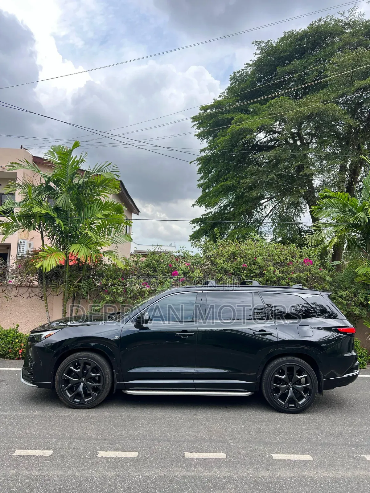 Lexus TX TX 550h+ AWD 2024 Black