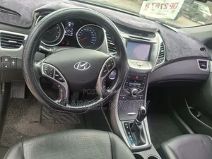 Hyundai Avante 2014 Silver