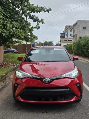 Toyota C-HR XLE 2022 Red