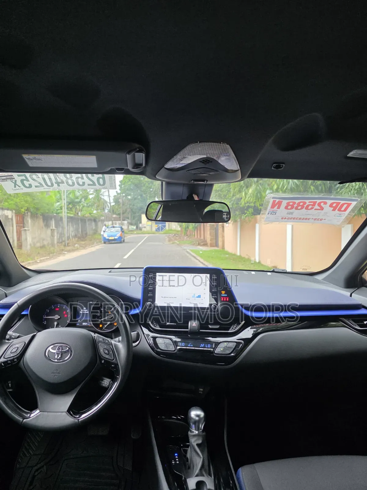 Toyota C-HR XLE 2022 Red