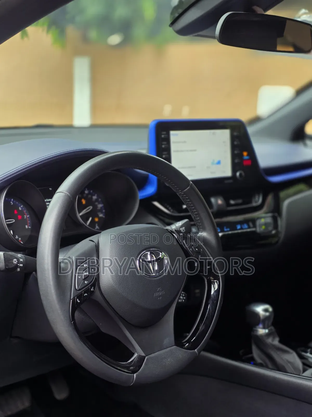 Toyota C-HR XLE 2022 Red
