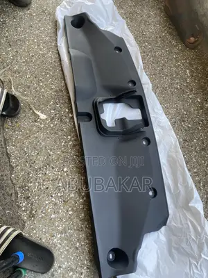 Highlander Grand 2024 Radiator Panel