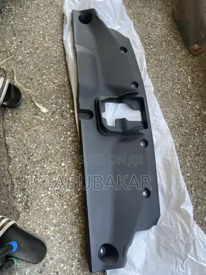 Highlander Grand 2024 Radiator Panel