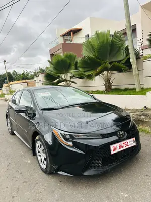 Toyota Corolla LE 2021 Black