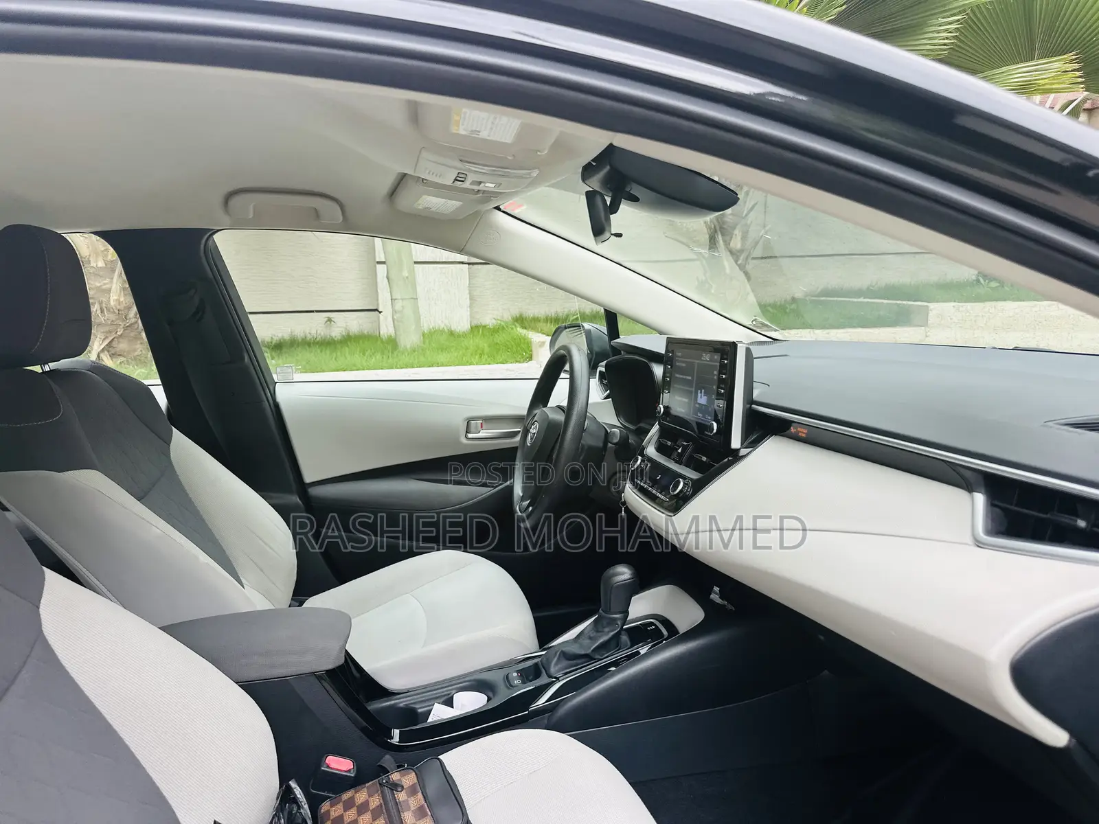 Toyota Corolla LE 2021 Black