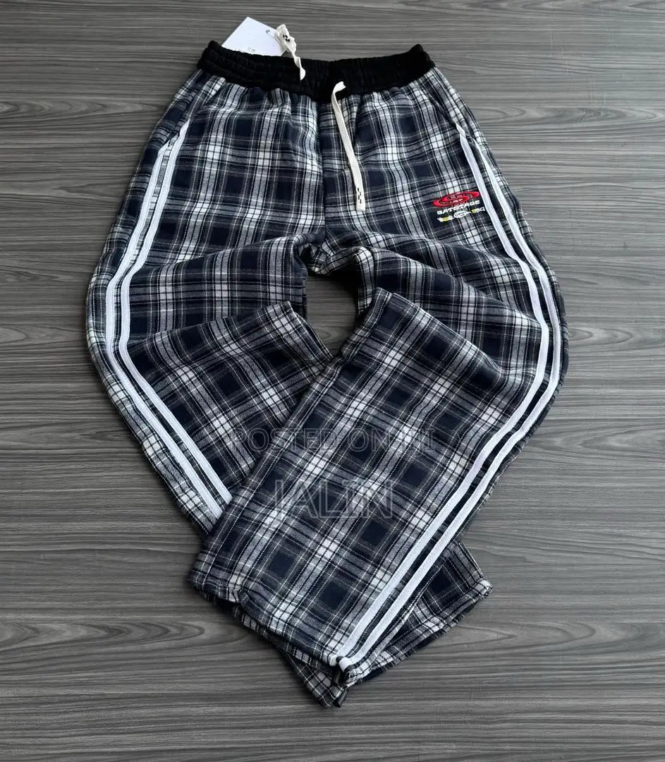 Baggy Trousers