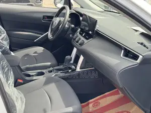 Toyota Corolla Cross 2025 White