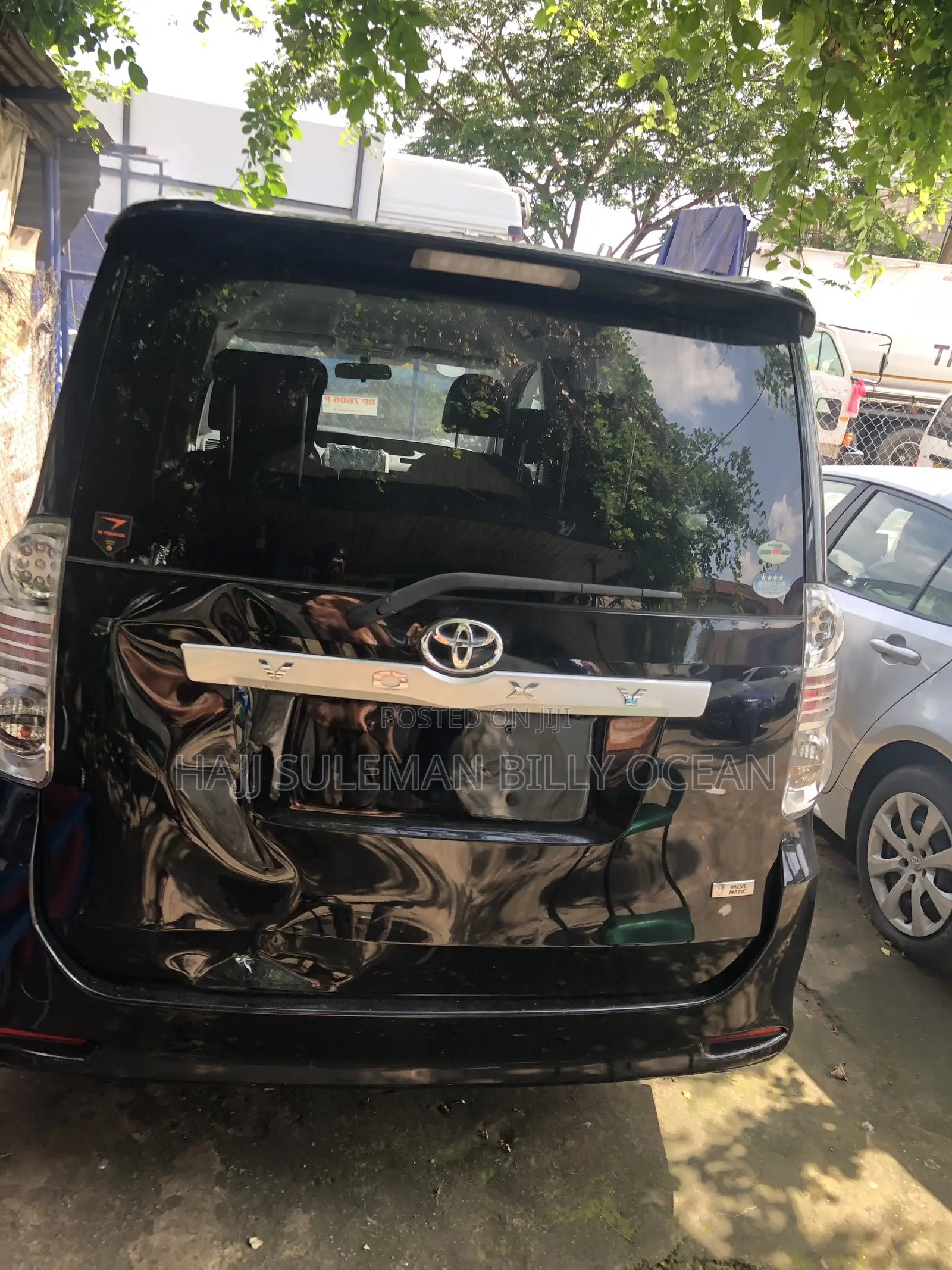 Toyota Voxy 2012 Black