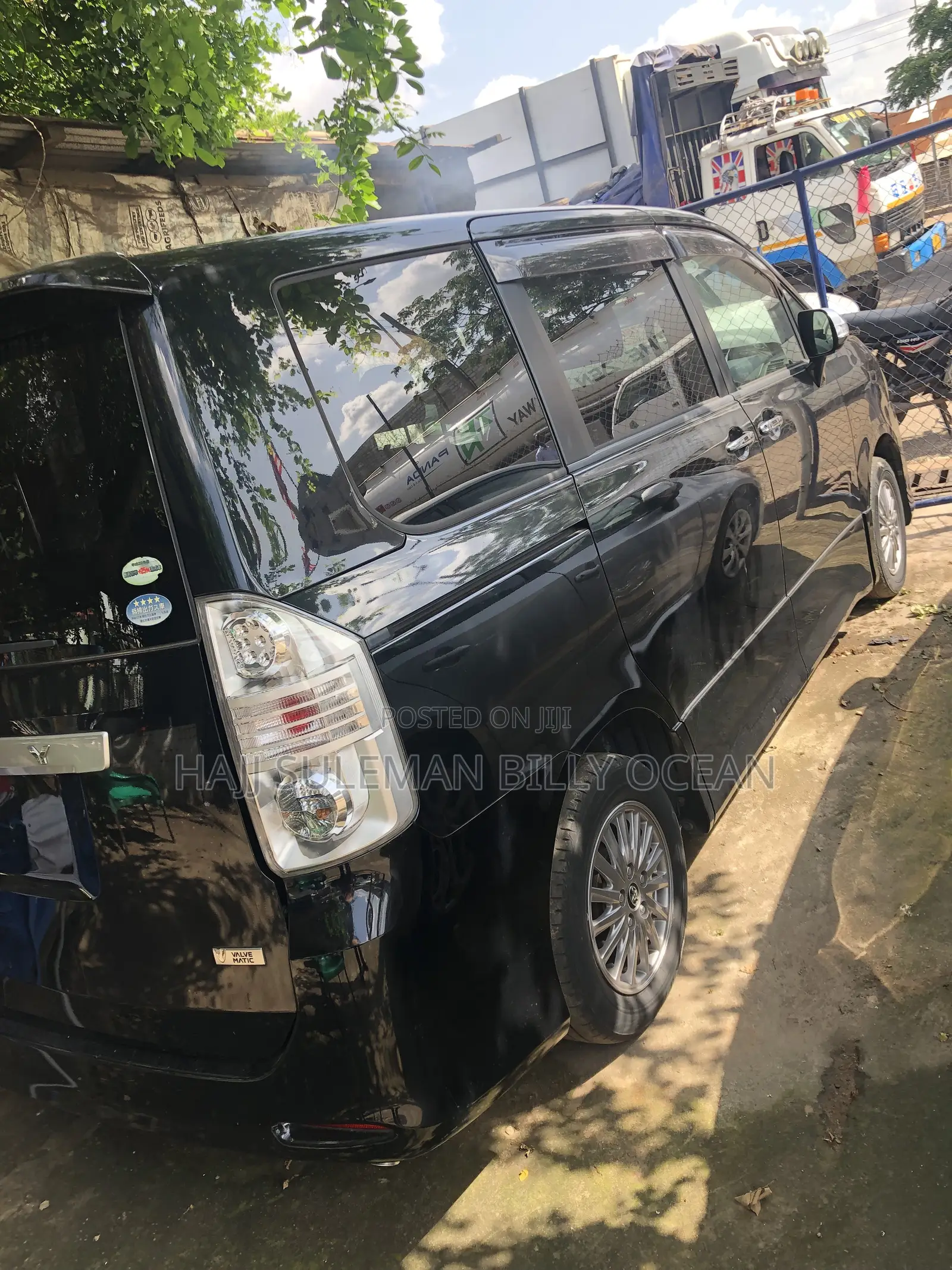 Toyota Voxy 2012 Black