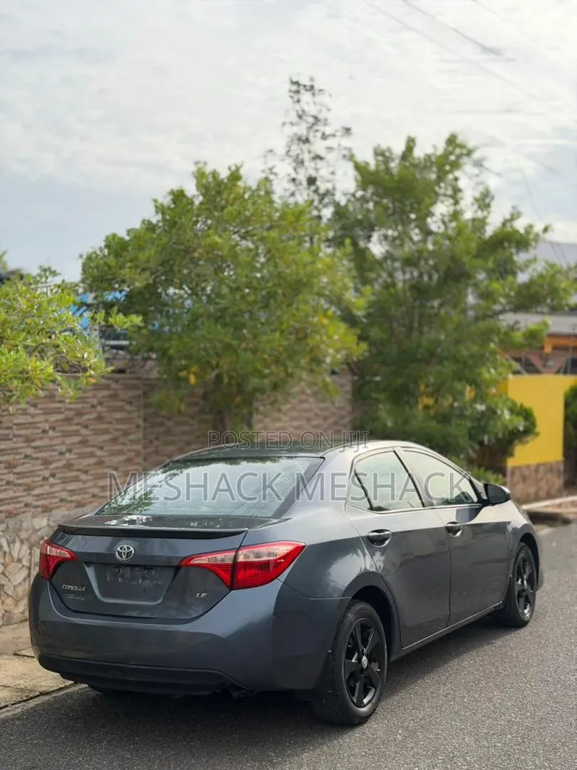 Toyota Corolla 2019 Gray