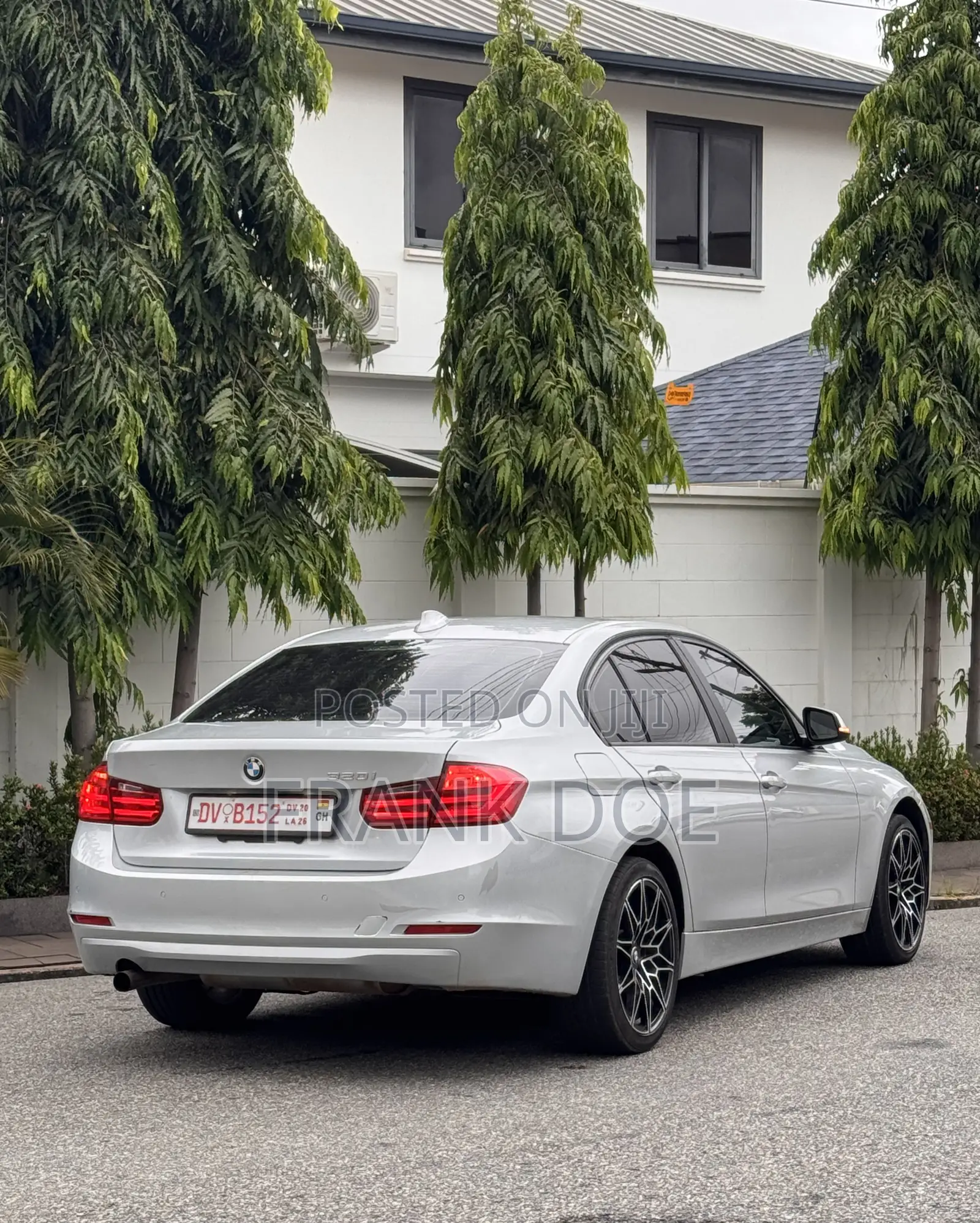 BMW 320i Sedan RWD 2014 Silver