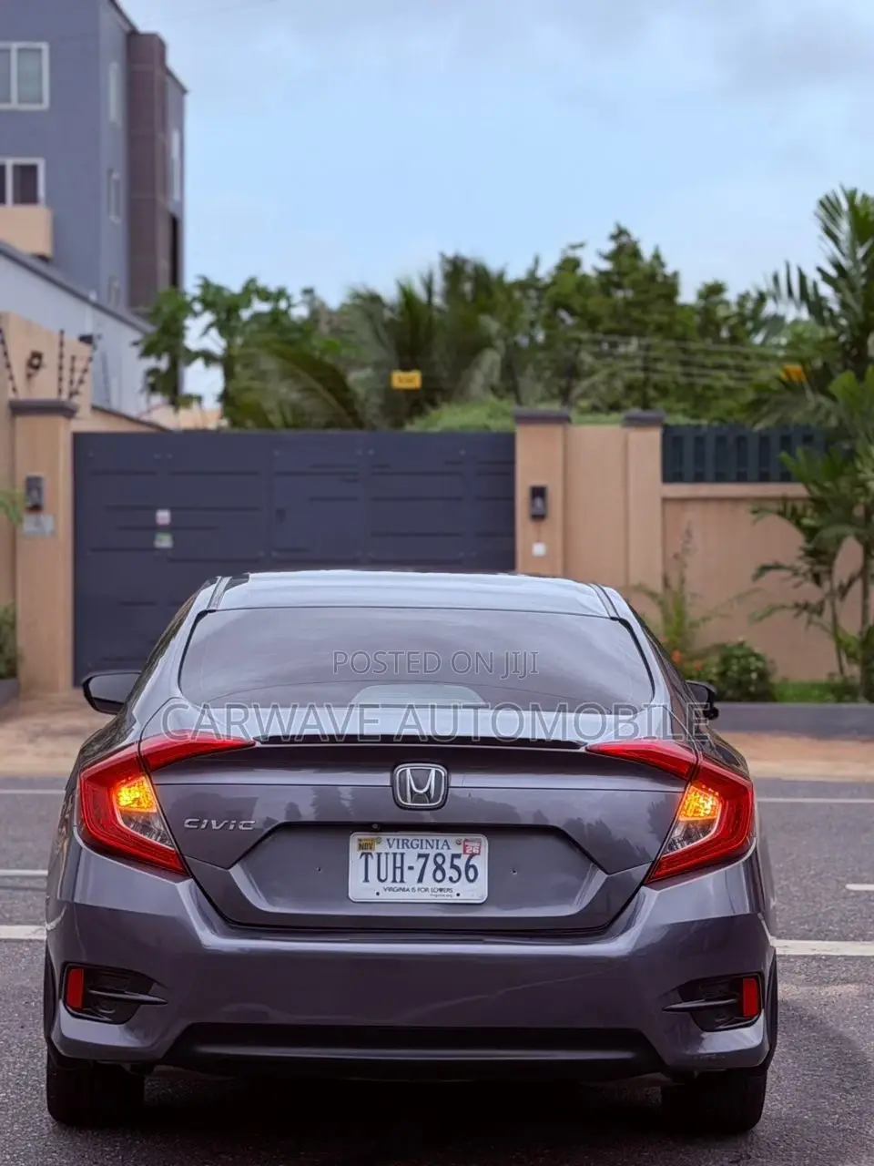 Honda Civic EX-T 4dr Sedan (1.5L 4cyl) 2017 Gray