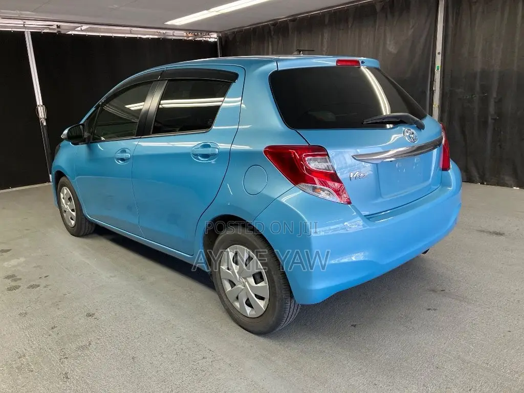 Toyota Vitz 1.5 FWD 3dr 2015 Black