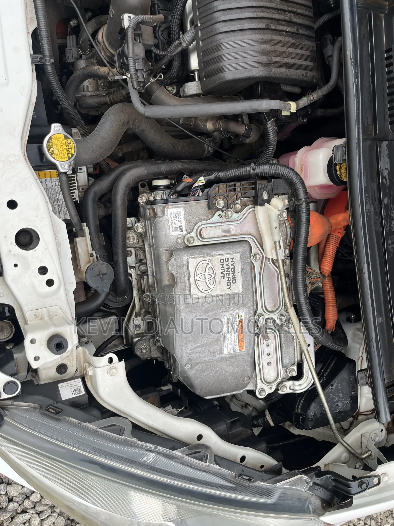 Toyota Sienta 1.5 Hybrid FWD 2016 White