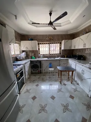3bdrm House in Dki Properties, Lake Side Estate for rent