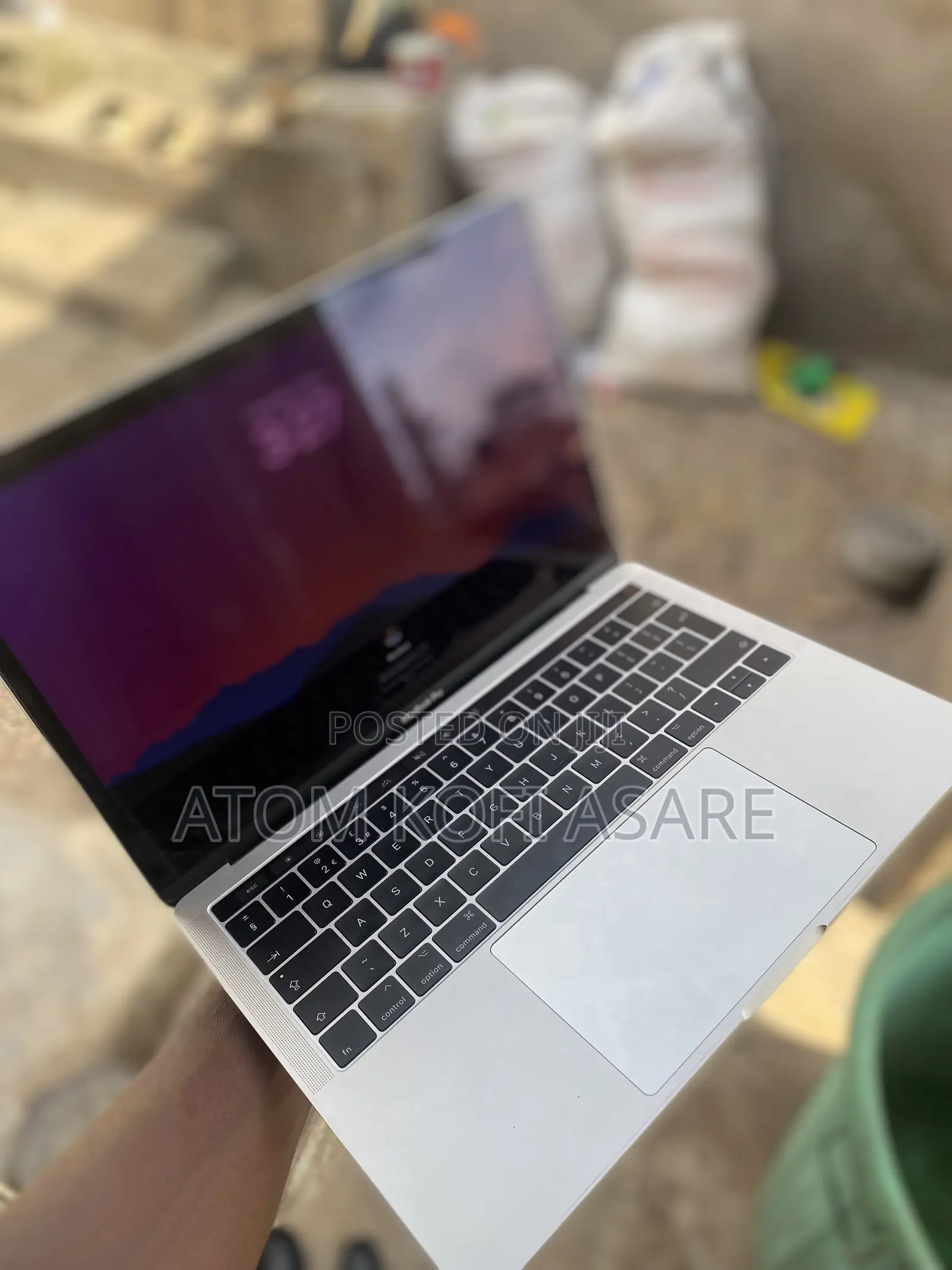 Laptop Apple MacBook Pro 2017 8GB Intel Core i5 SSD 256GB
