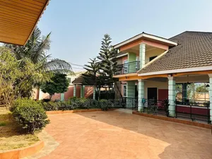 6bdrm House in Community 25 for rent